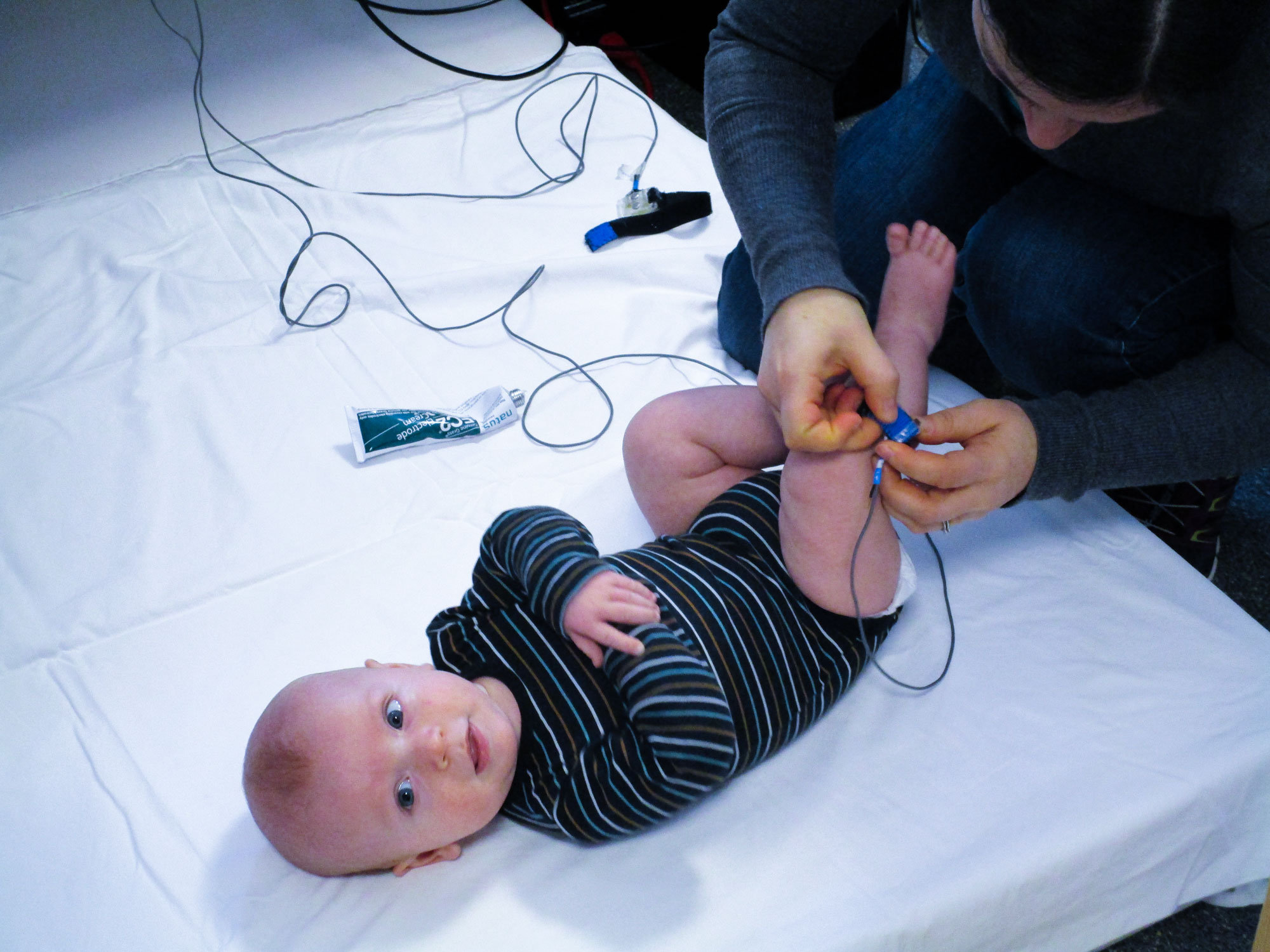 Baby Undersøges Web