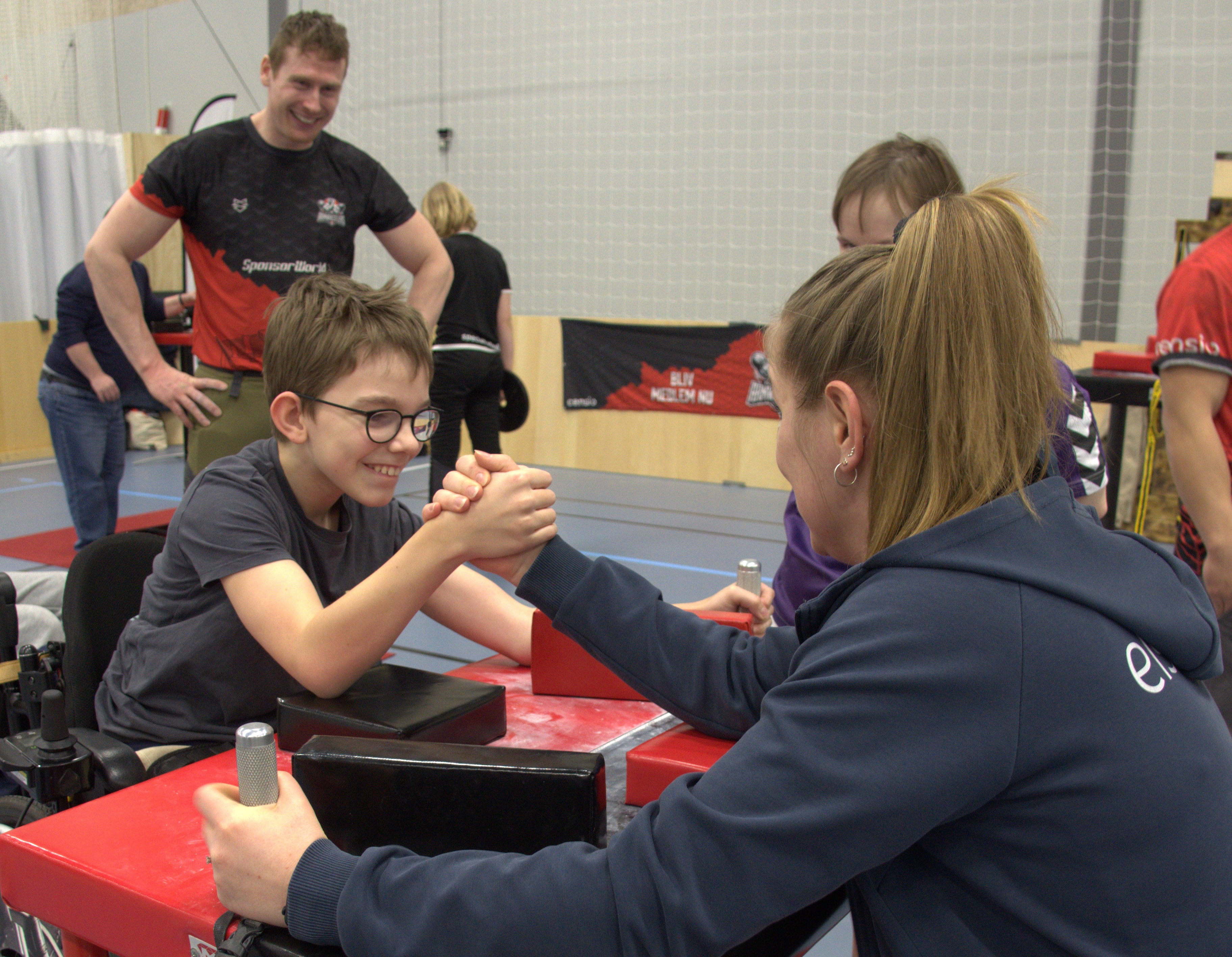 Valdemar Lægger Arm