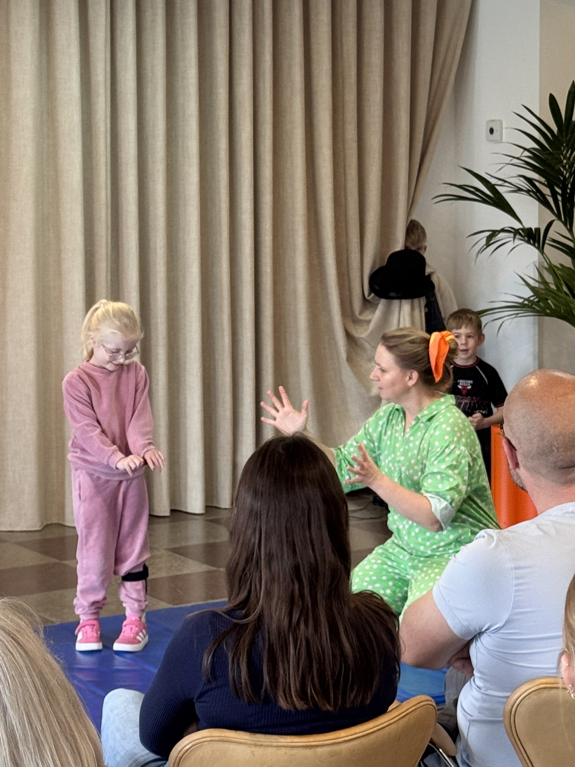 GIL Maia Og Maj Britt Cirkus