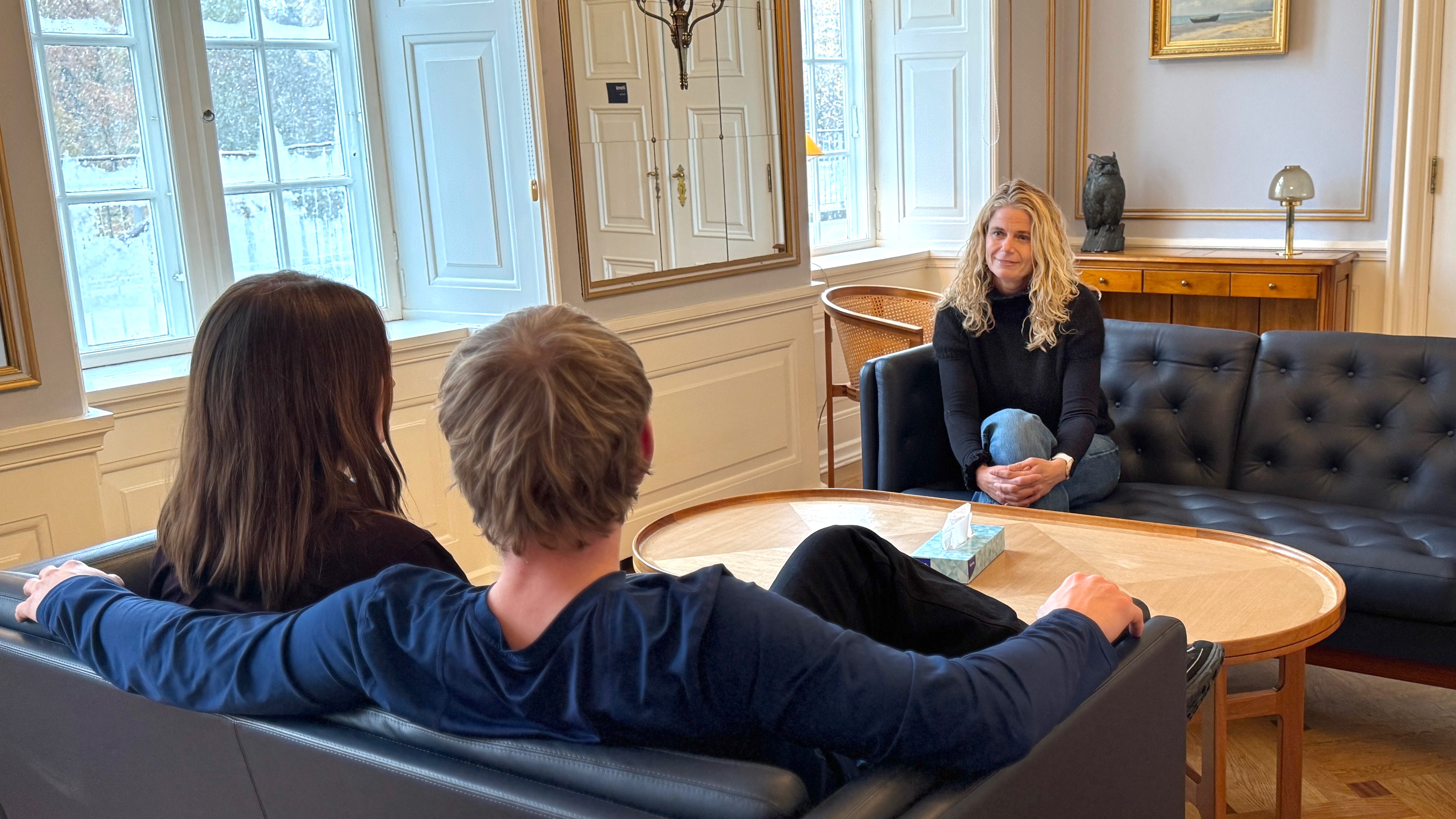 Sofie Med Forældre Psykologsamtale 1