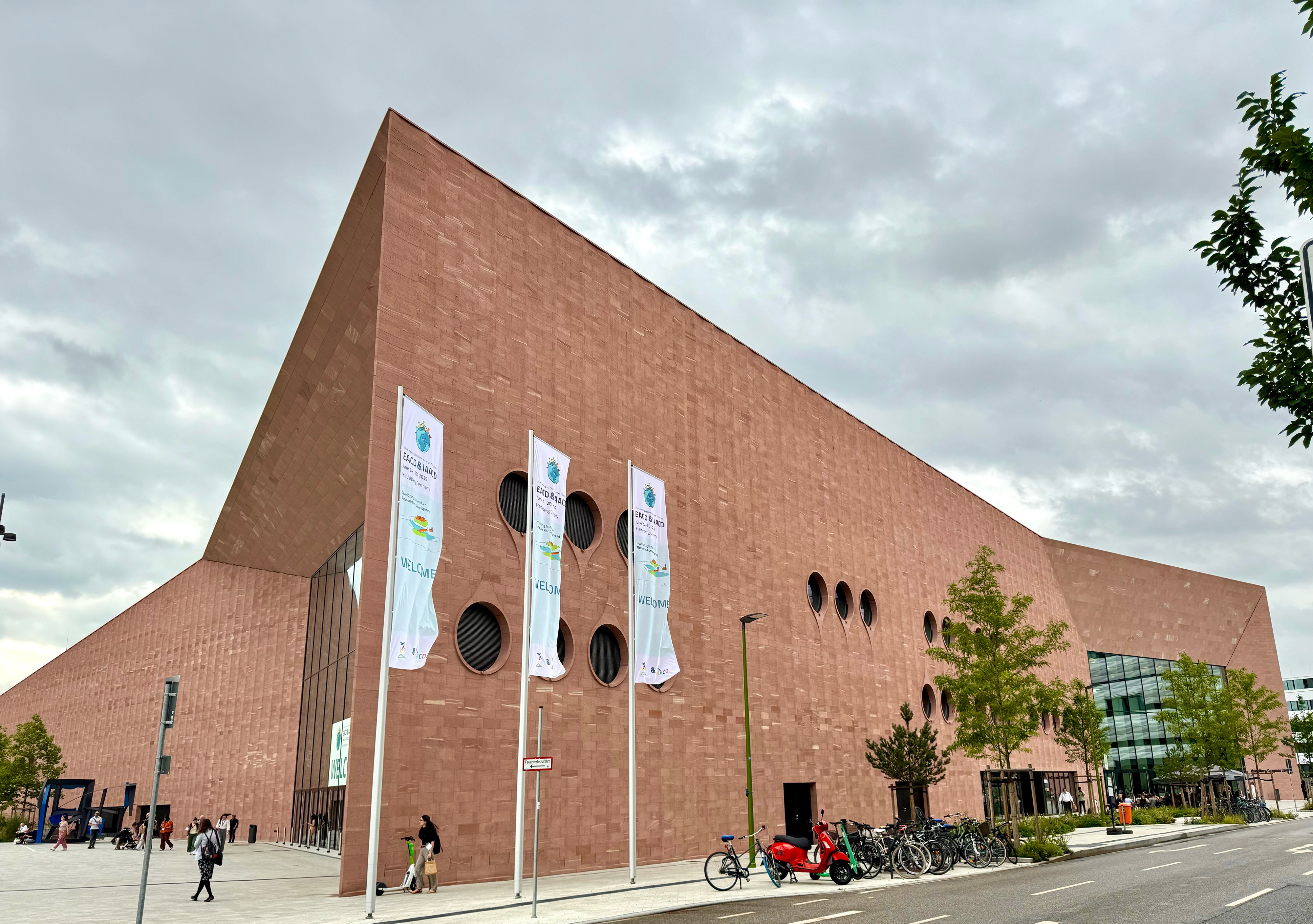 Heidelberg Kongrescenter Med EACD Flag